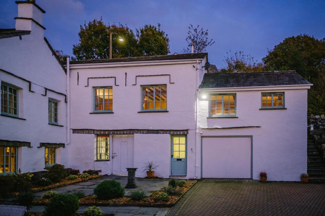 Stunning Cottage Grade 2 Listed With Parking And Hot Tub Bowness-on-Windermere Exterior photo